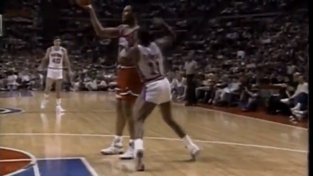 6'1" Isiah Thomas trying to punch 6'10" Rick Mahorn🤣