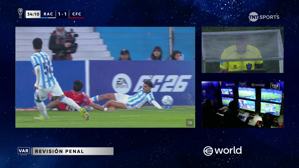 Absolutamente todas las manos dentro del área, amplíen o no volumen, son penal. Menos las que sean a favor de Boca que ni siquiera las vamos a revisar.