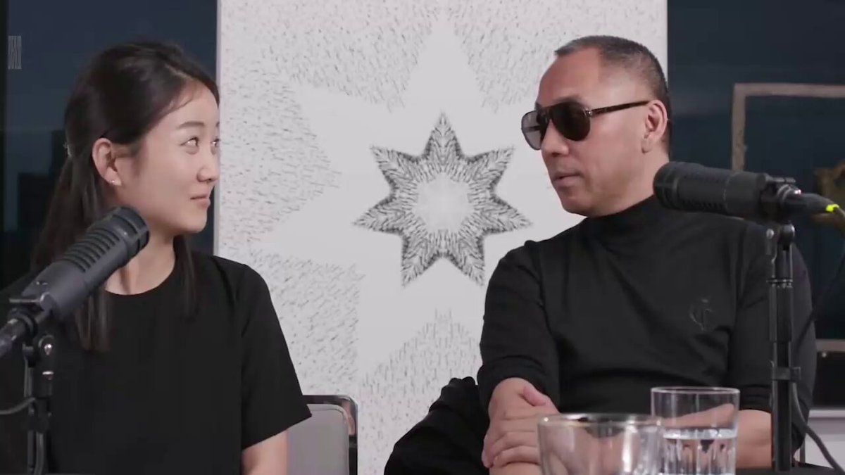 达尔文祖宗几代都超有钱，都是最牛的医学家史，在英国东郡很多地都是人家的 他的父亲，爷爷，叔叔全是有钱，医学，医生，科学家 他从小不务正业，跟他哥哥被送去了私人学校 他是学神学的，后来哥们就想旅游，他就出海了 出海转一圈，发现动物的变化，才写了动物的书 他从来没说过一次人类是猴变的