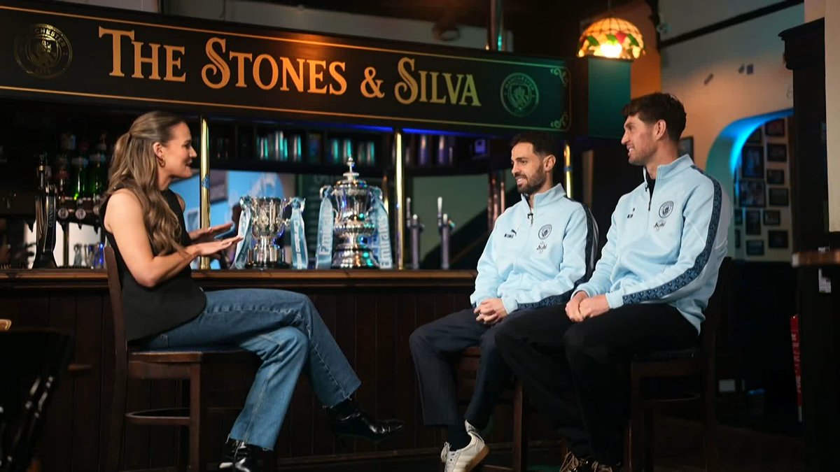 "I said, 'one day if I have a dog I'm going to name it after you John'" 🐶 Bernardo Silva and John Stones look back at their fondest memories in a pop-up pub named after them! ✨