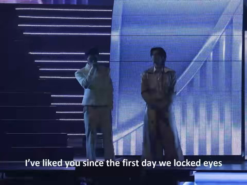 THE PPW CODED LYRICS?? 😭 “but as friends I don’t dare to say how I feel inside” 🐻-> 🐼 “let your best friend claim the right to say ily” 🐼 -> 🐻 &amp; cont singing abt being in love at 1st sight &amp; only wanting eo for themselves.. 🫠 PONDPHUWIN HEARTRACE START #LOLFanFest2026D1