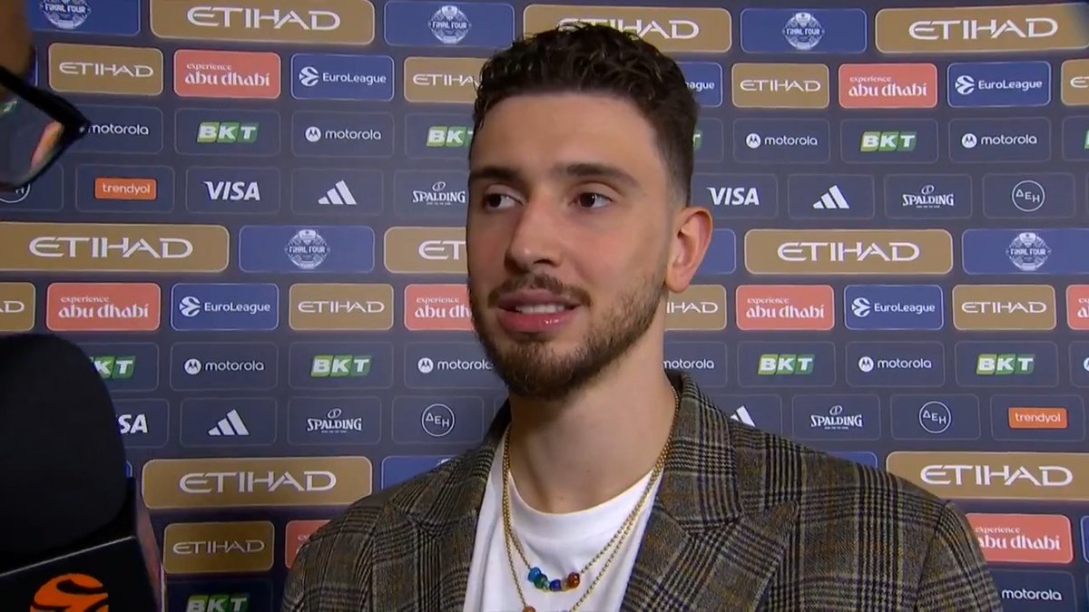 Here supporting Fenerbahçe Beko, Şengün on the mic! #F4GLORY