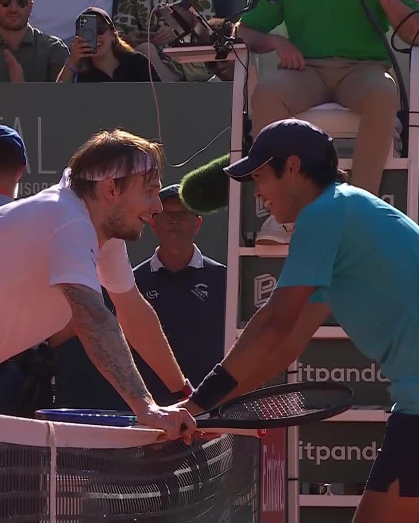 Take your time, guys 🤣 Lovely scenes at the end, as Tien beats Bublik 6-1 4-6 7-6 for a 1st clay final! #GonetGenevaOpen