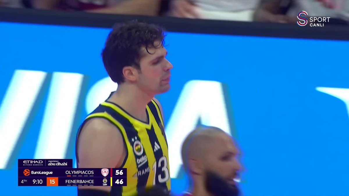 Tarık Biberovic, basket-faul!