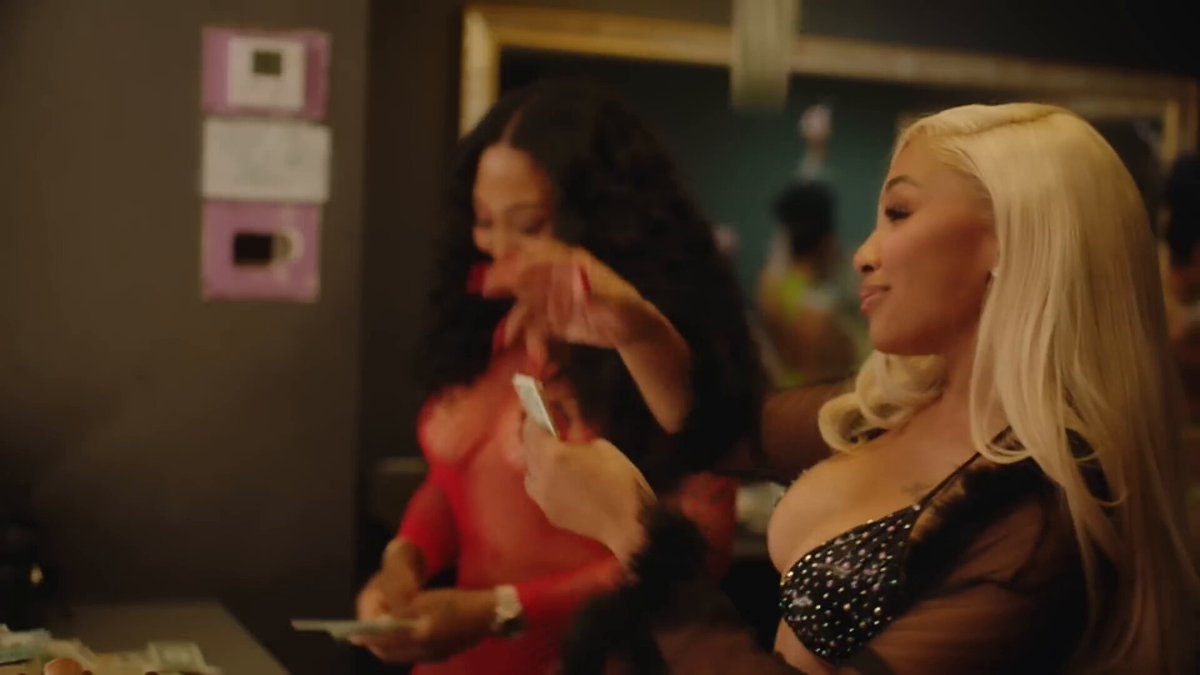 I love Miami. She has her own style, flow and refused to give up. She’s definitely here to stay. Now, as far as JT goes, how you let Miami get a hit before youuuu 😂😂🥴