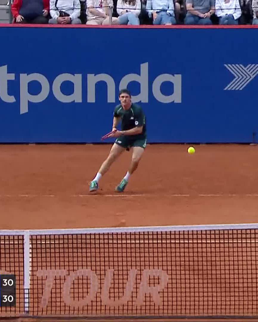 Such character 👏 Tommy Paul comes from 6-2 3-0 down to take de Minaur to a decider in Hamburg! #bitpandahamburgopen