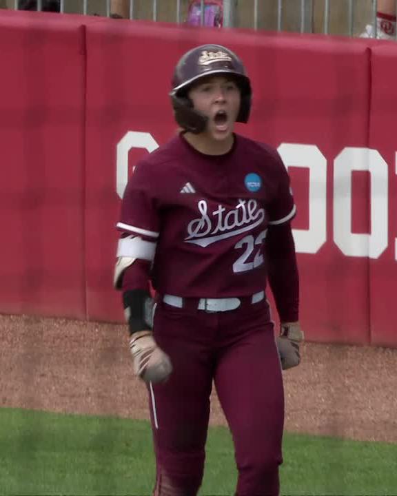 DAWGS TAKE THE LEAD IN A WILD 7TH 🤯 Mississippi State Softball x NCAA Softball /ESPN2