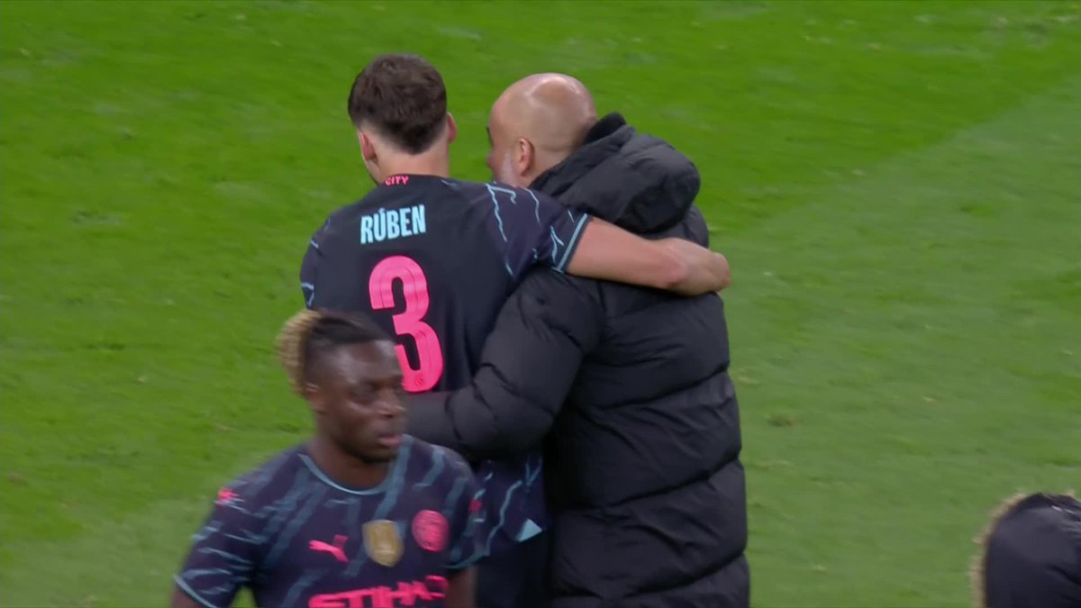 Pep going off on Ruben Dias after the game while he’s busy dapping up Bernardo and pep’s kissing kdb first only to continue yelling 😭😭