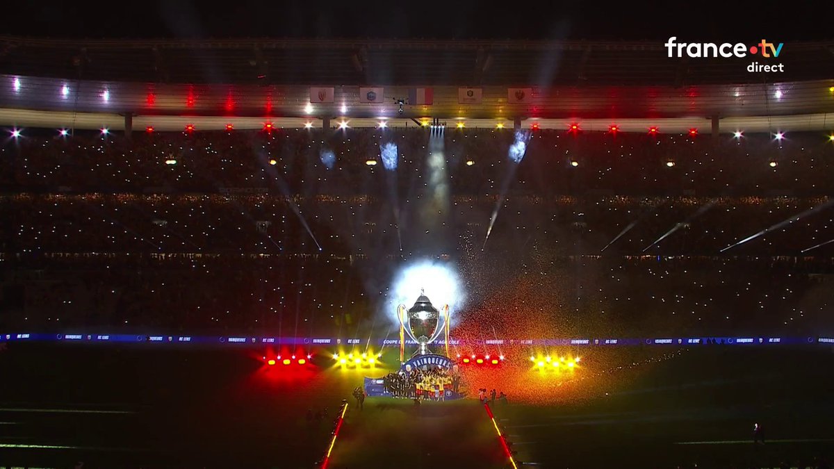 L’IMAGE EST BELLE !!!! LENS EST RÉCOMPENSÉ DE SON IMMENSE SAISON AVEC LA PREMIÈRE COUPE DE FRANCE DE LEUR HISTOIRE !!!!!! 🤩❤️💛 🎥 francetvsport
