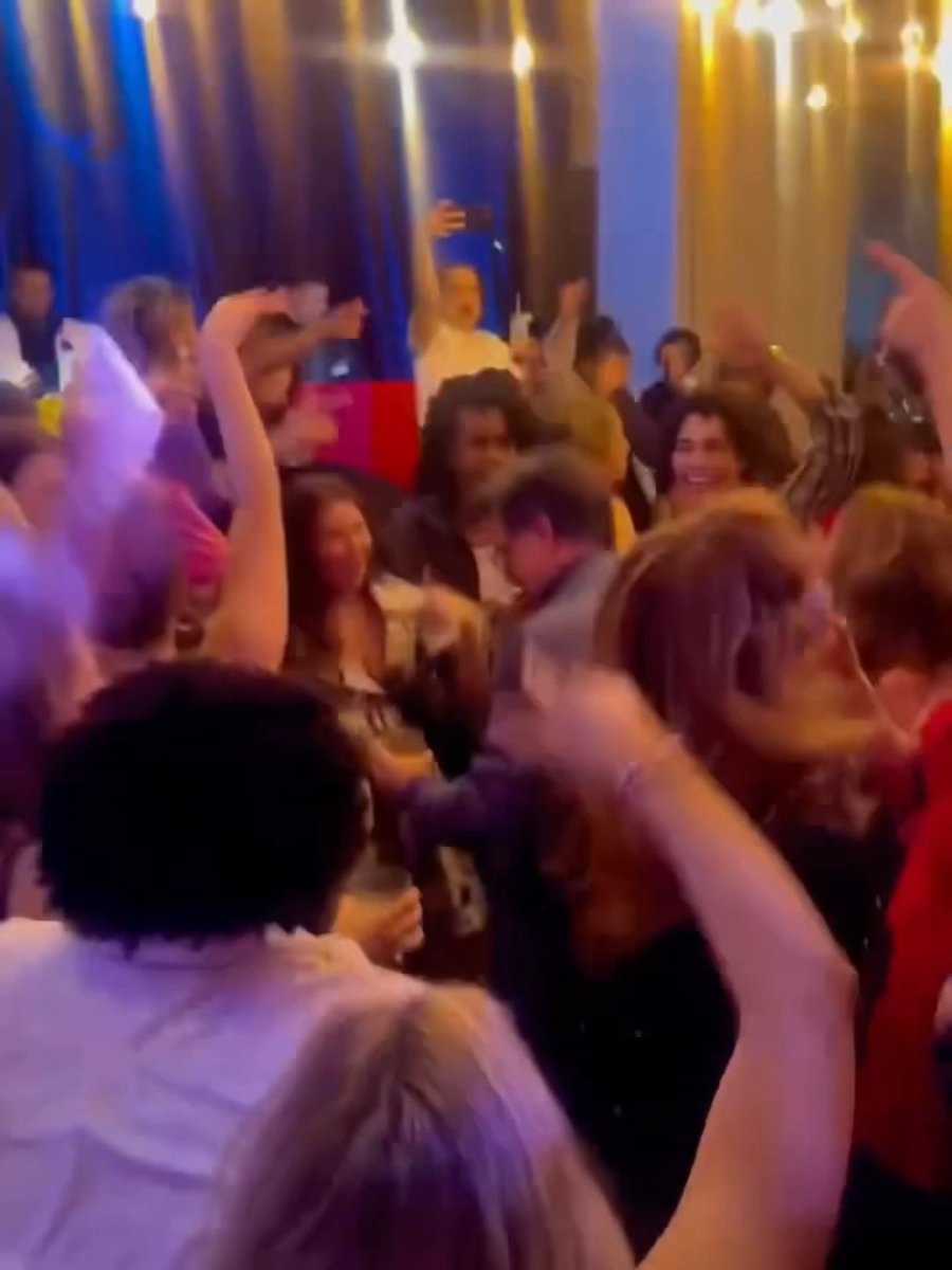 Stephen Colbert may have said goodbye to late night, but he wasn’t leaving quietly 💃🏻🕺After wrapping his final episode of The Late Show, the host, 62, hit the dance floor at his “Fired & Festive!” afterparty in NYC - and when wife Evie came out to join him, the celebration was even sweeter ❤️ 📽️: gayleking #stephencolbert