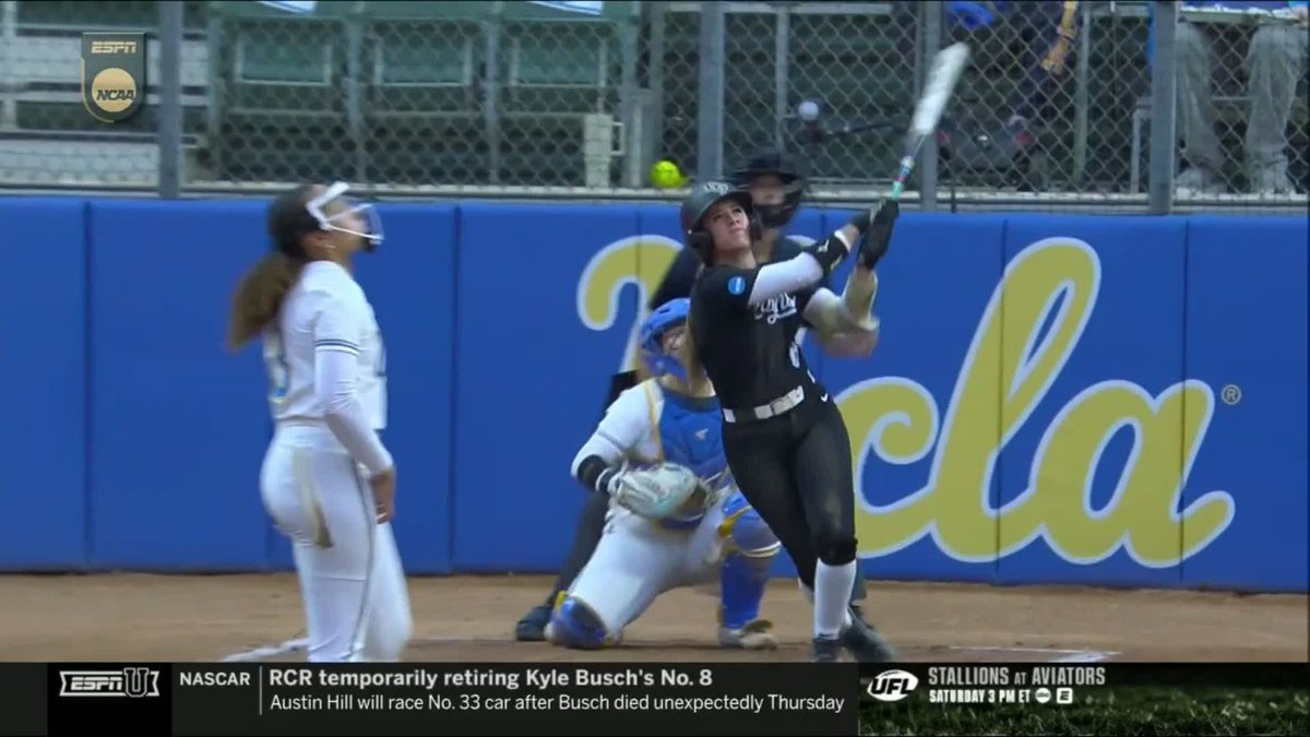Into the knight 👀 #RoadToWCWS x 🎥 ESPNU / UCF Softball