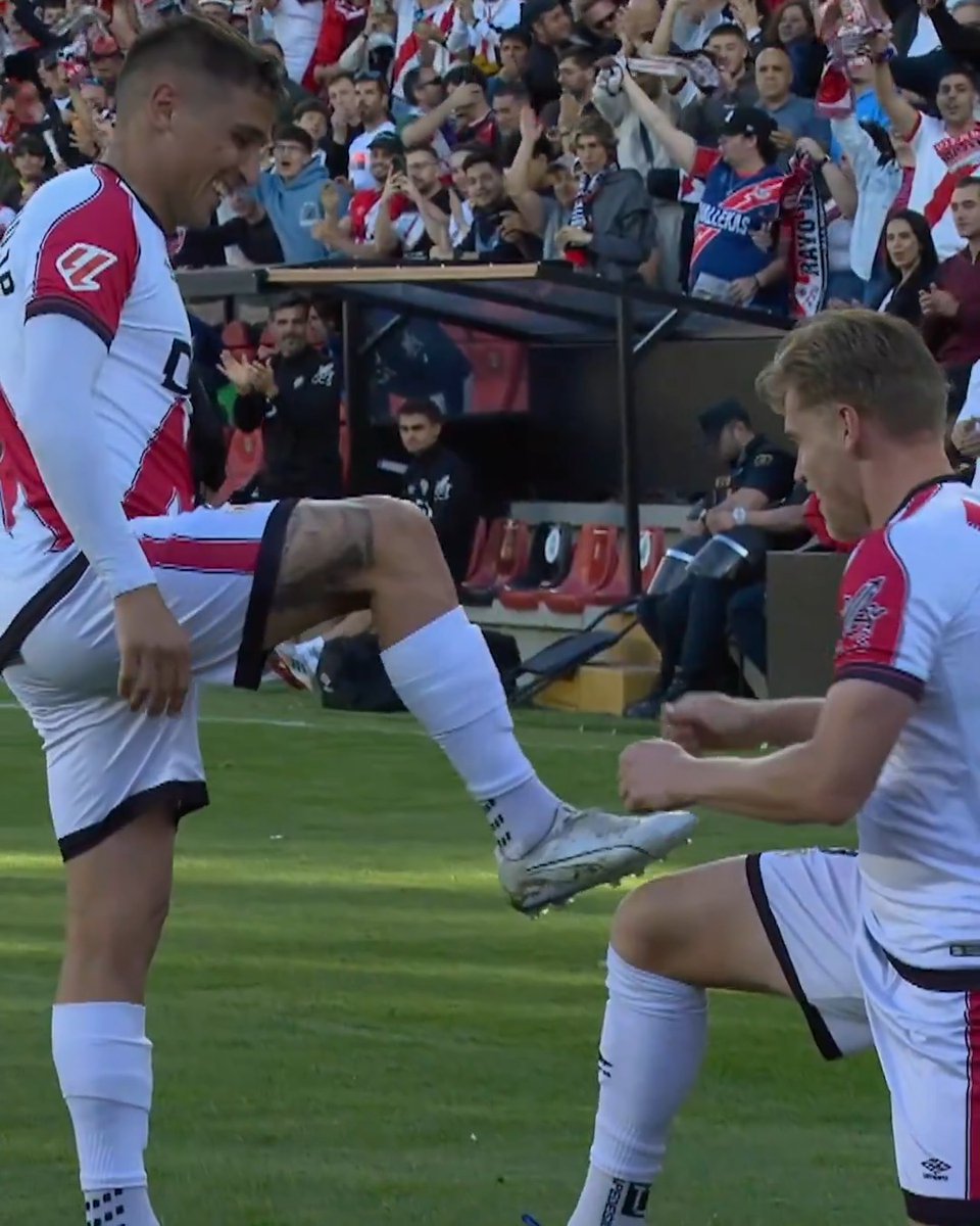 La asistencia de Oscar Trejo. La definición de Alexandre Zurawski. 😮 LALIGAHighlights | Rayo Vallecano