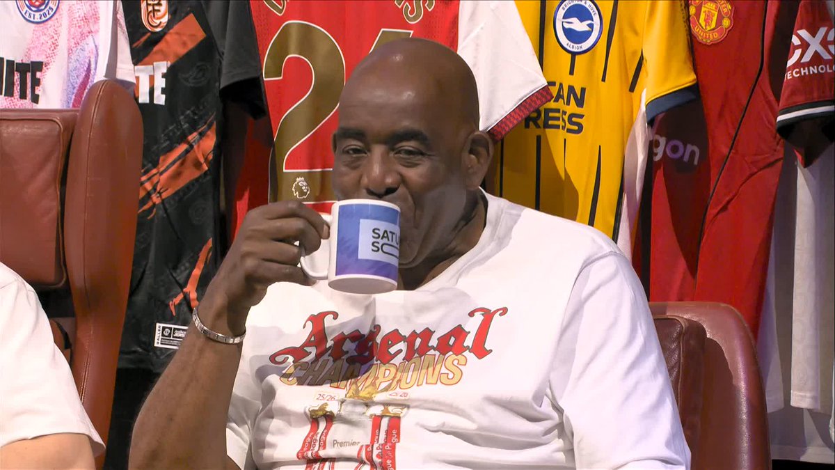 Robbie Lyle is loving life since Arsenal won the league… 🏆