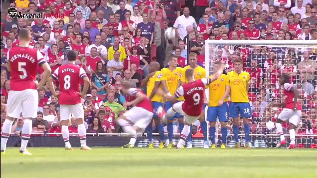 Lukas Podolski first goal for the Arsenal at the Emirates Stadium against Southampton. 👏 remember this? Lukas-Podolski.com