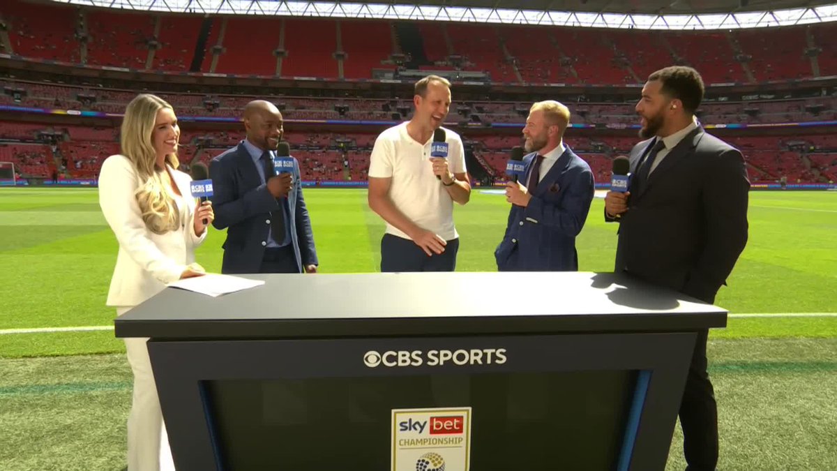 "If USA can't beat Australia in a football match, stay home." This Mike Grella x Mark Schwarzer exchange is too good 🤣