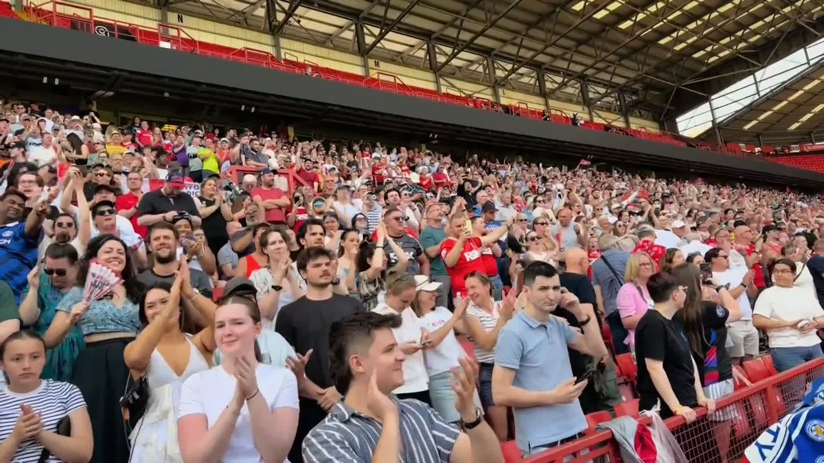 🚨 BREAKING: Charlton Athletic have been promoted to the WSL after beating Leicester City on penalties with Sophie Whitehouse saving four penalties in the shootout. The result sees Leicester City relegated to the WSL2.