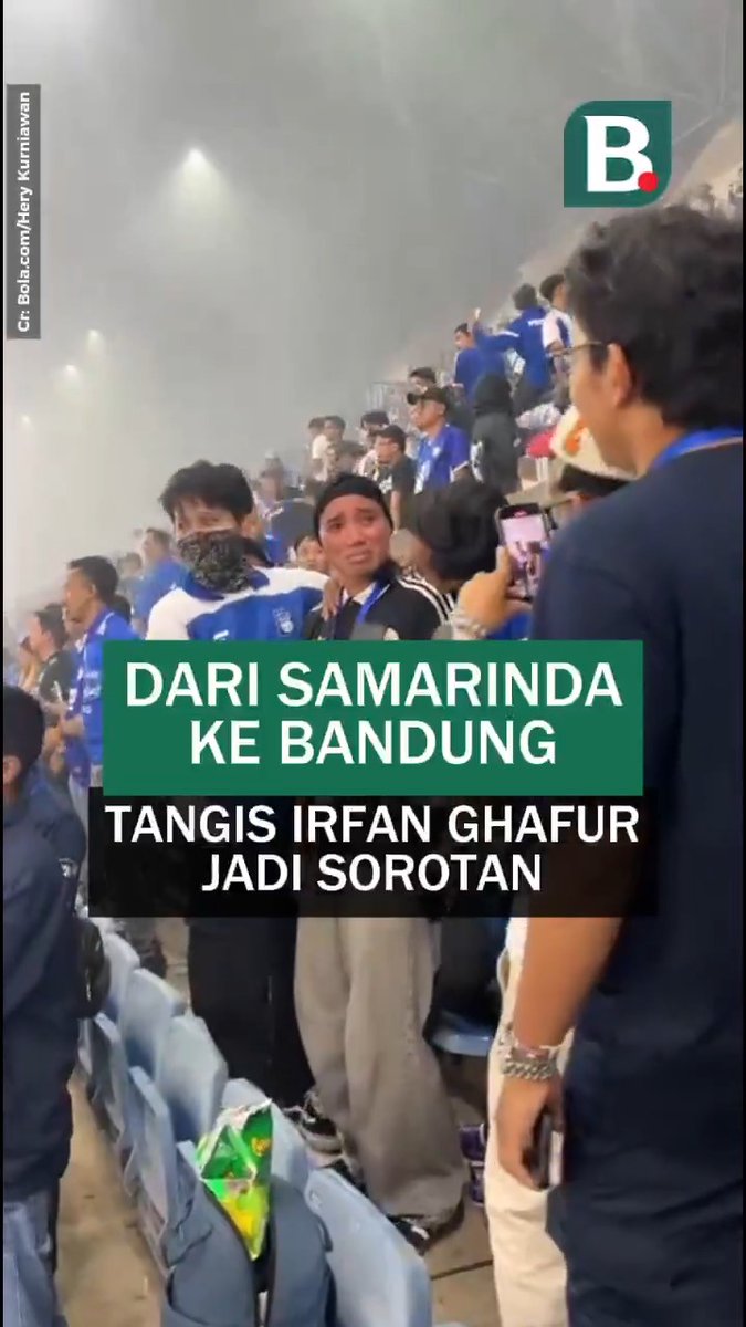 Irfan Ghafur yang selama ini dikenal sebagai fans Borneo FC Samarinda hadir langsung di GBLA untuk menyaksikan Persib Vs Persijap, Sabtu (23/5/2026). Ia tidak kuasa menahan air mata karena Pesut Etam gagal juara BRI Super League 2025/2026. #blclpt #Superleague #Persib
