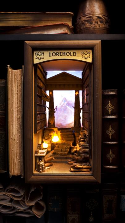 This definitely belongs in a museum. #MTGStrixhaven 🎨Book nook by David Miniatures
