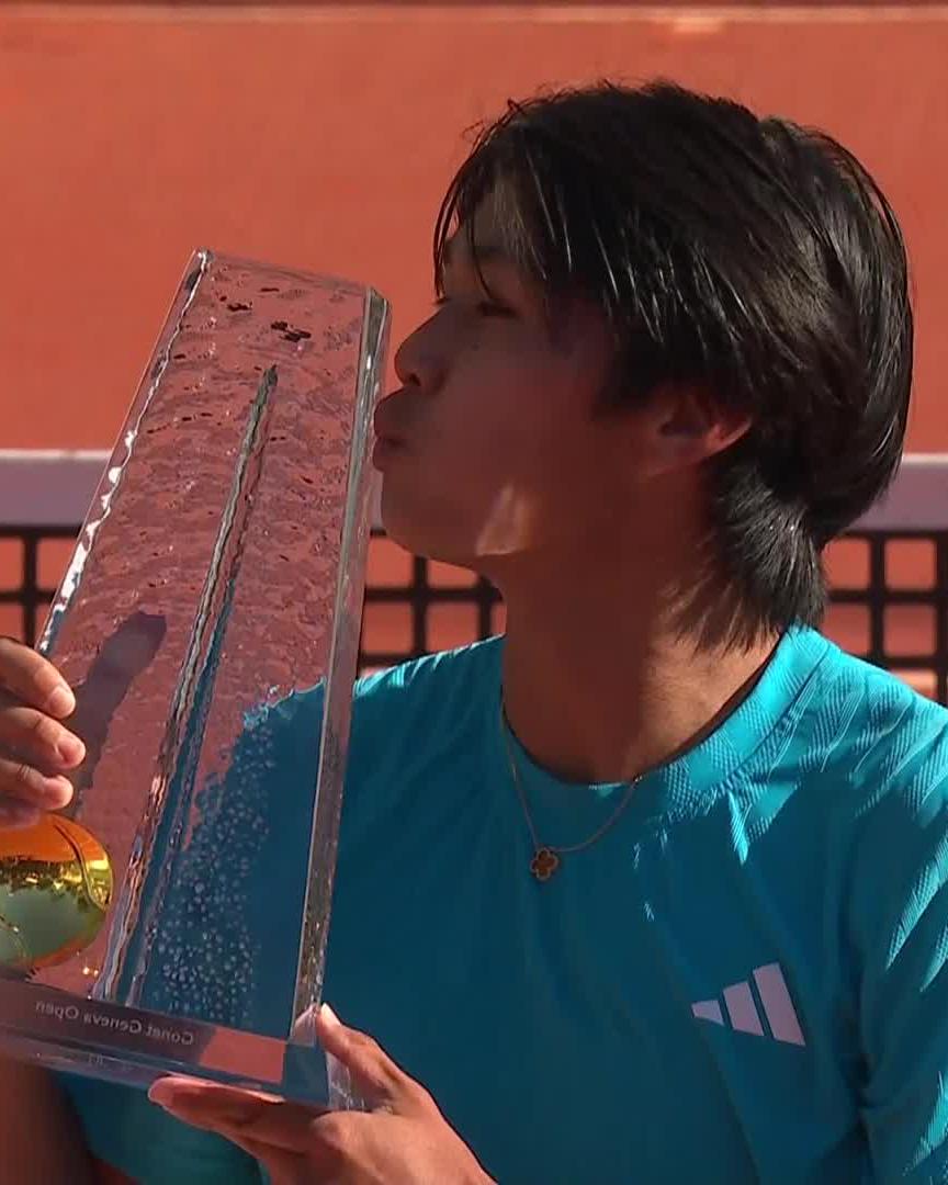 First clay court title for Tien 🏆 #GonetGenevaOpen