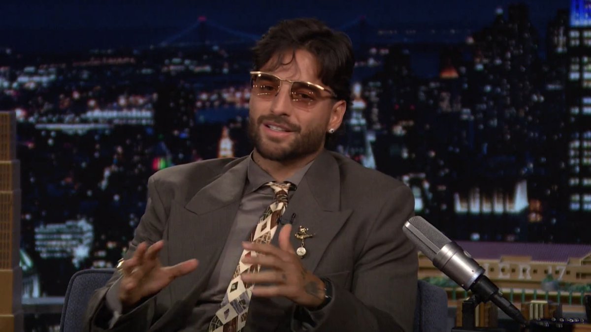 “The reason why I did it is because of the love I have for my country and my roots.” -MALUMA on Loco X Volver and the love he has for Colombia 💙#FallonTonight