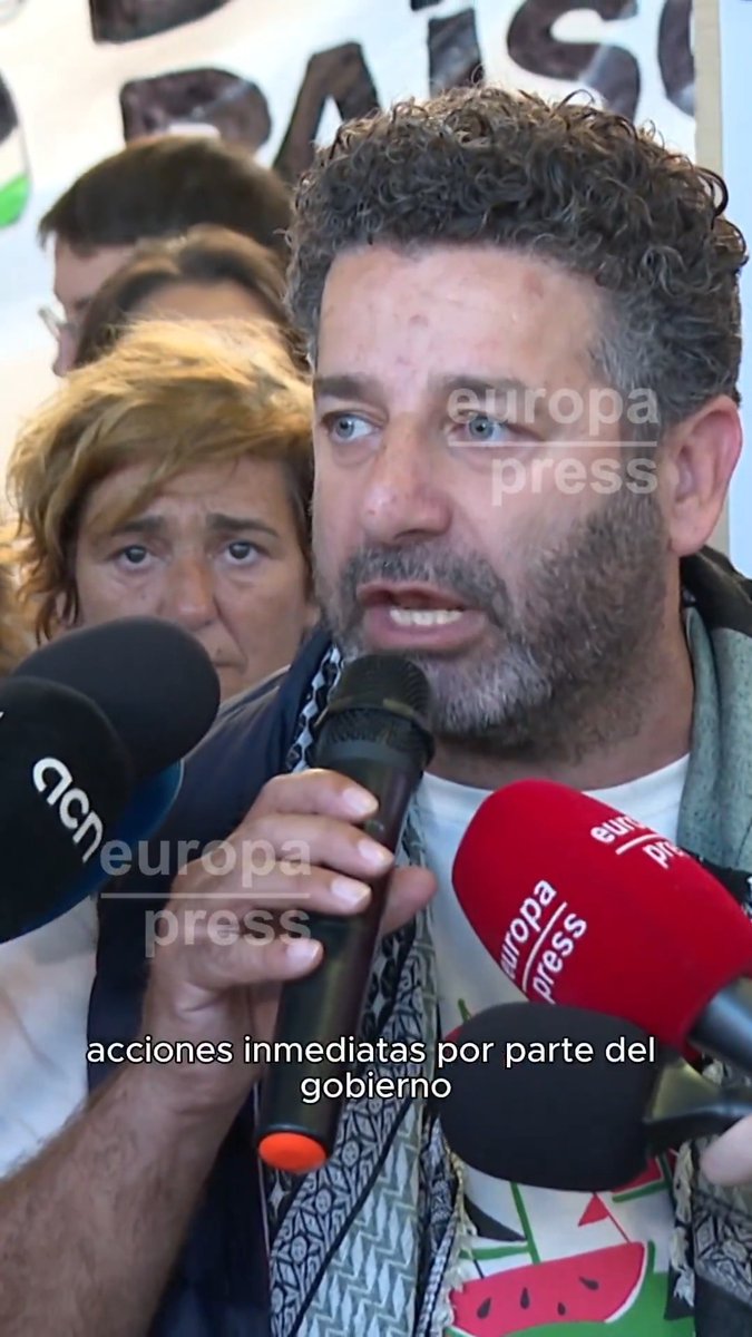 Saif Abukeshek denuncia la "carga policial" ejercida sobre los activistas vascos de la Global Sumud Flotilla: "Exigimos acciones inmediatas por parte del Gobierno para investigar esas acciones violentas y que haya consecuencias"