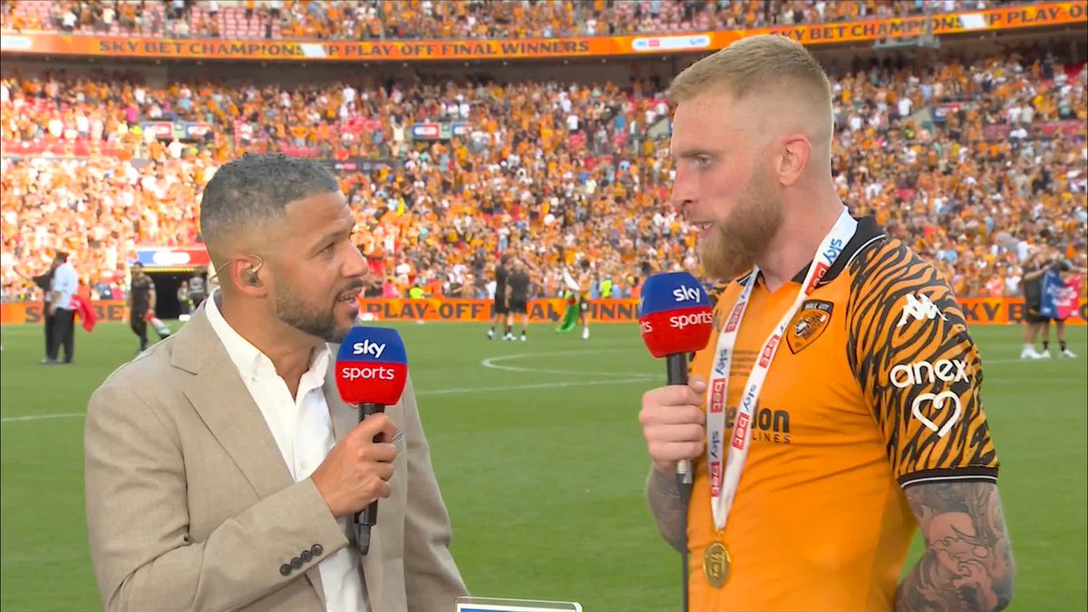 "If you surround yourself with enough winners, you're going to win" Oli McBurnie says 80% of Hull City's promotion is down the characters in the team 💪