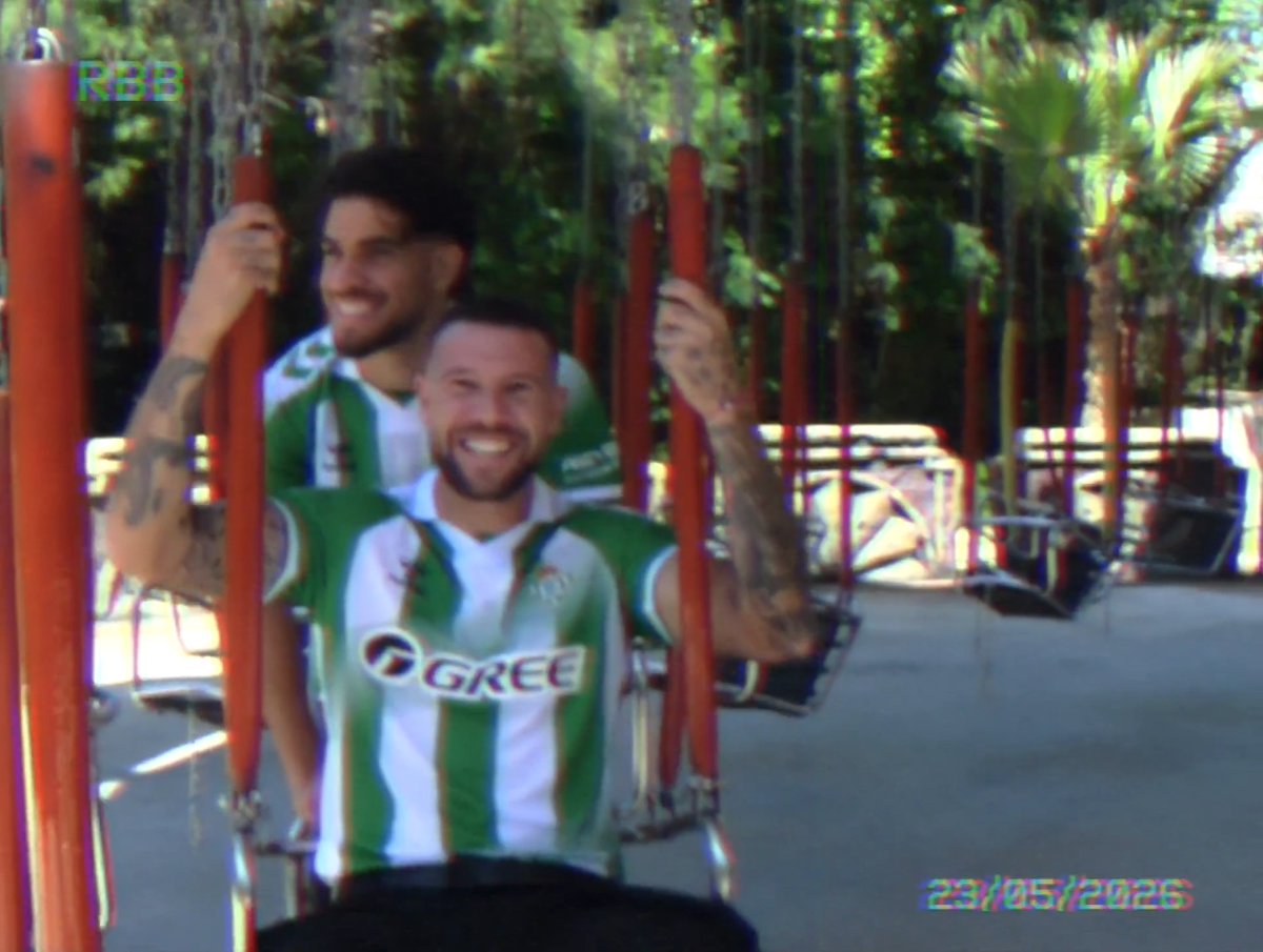 El Betis es como un parque de atracciones 🎡💚 hummel ES-PT