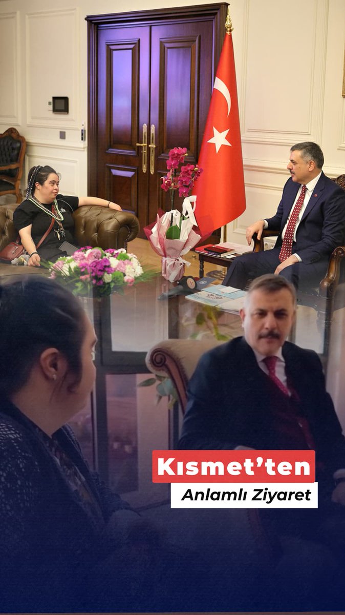 Bakanlığımızda bugün en özel misafirlerimizden biri vardı: Down sendromlu kardeşimiz Kısmet 💙 Erzurum’da başlayan güzel muhabbetimiz, bugün Bakanlığımızda yine yüzümüzde tebessüme dönüştü. Birlikte güldük… Bol bol sohbet ettik… Tabii en çok da Kısmet konuştu. 😊 Üstelik eli boş da gelmemiş; Bana çiçek getirmiş, üstüne bir de not yazmış. Samimiyeti, içtenliği ve güzel enerjisiyle bugün hepimize neşe kattı. Rabbim; özel kardeşlerimizin yüzlerindeki tebessümü, gönüllerindeki sevgiyi daim eylesin.