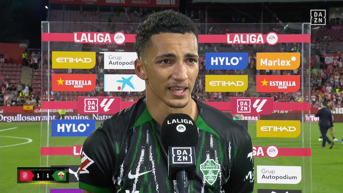 Su padre falleció hace solo unas semanas. Hoy se emociona recordándolo después de salvar al Elche Club de Fútbol 💚 Este es Álvaro Rodríguez #LALIGAenDAZN ⚽