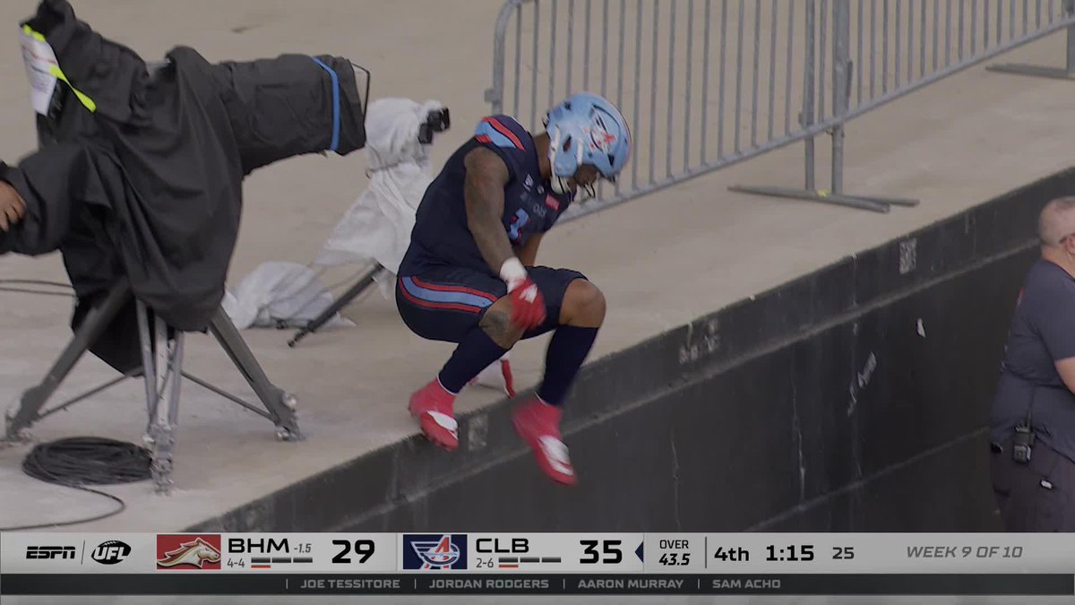 WE'LL TAKE "THINGS YOU LOVE TO SEE" FOR 1000 🔥🔥🔥😱 39-YARD PICK SIX!