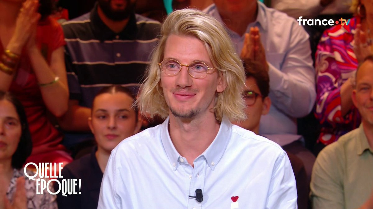 🗣️ "Ce n'est pas parce qu'on est marrant un soir que c'est la même vérité le lendemain." À l'occasion de la diffusion au cinéma de son spectacle Par amour, Paul Mirabel revient avec humilité sur son parcours fulgurant et explique comment il garde les pieds sur terre. ⬇️