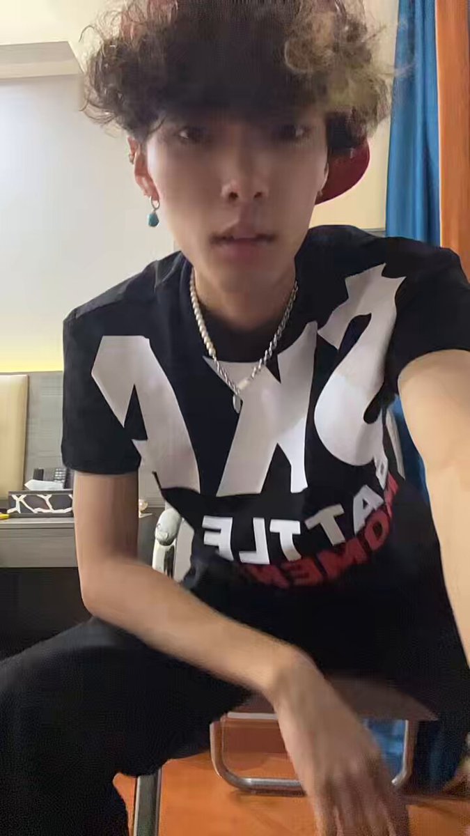 所有人叫爸爸（点赞+评论抽5个送完整版） #s #体育生 #贱狗 #男大 #玩狗