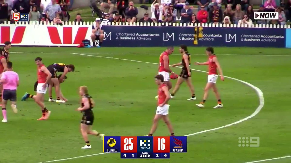 "Tex and myself have seen plenty of guys leave the club a bit salty with how they've been managed late in their careers..." Rory Sloane praises Taylor Walker's handling of being left out of the Crows side. #9AFLSFS | Watch on 9 & 9Now 🖥️