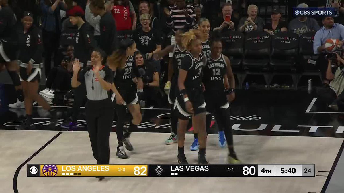 Chennedy Carter with the SWAT and NaLyssa Smith with the hoop and harm! Las Vegas Aces