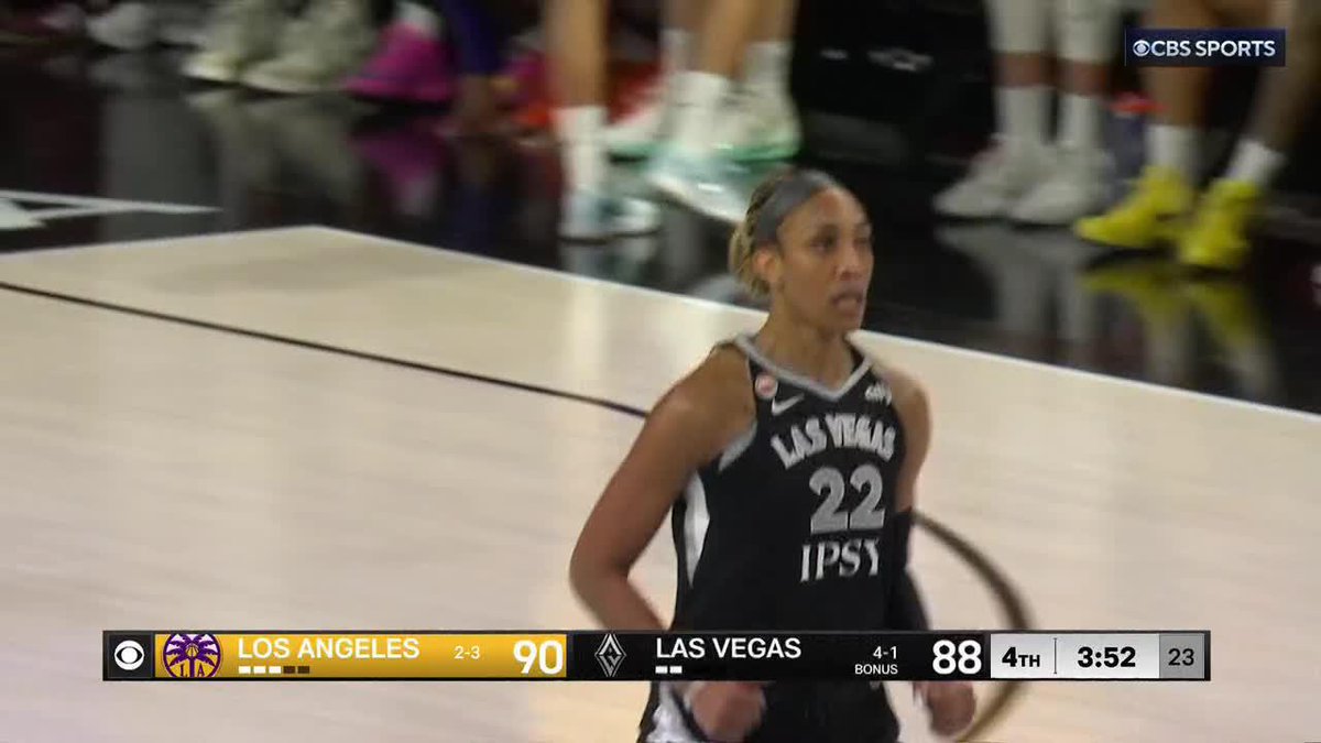 "HOW GOOD IS THIS GAME?" - Jordan Kent Kelsey Plum and A'ja Wilson trading buckets! 📺 CBS | Paramount+