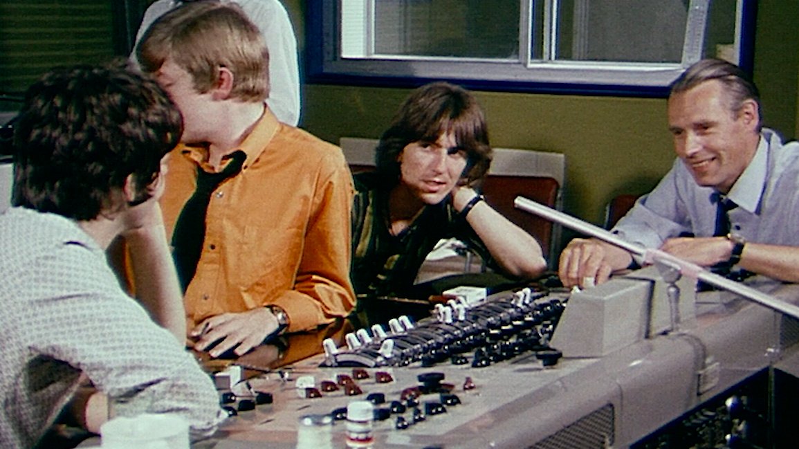 Giles Martin discusses remixing The Beatles "White Album". - About how the band collaborated and created together during the making of the record. © The Beatles #TheBeatles The Beatles