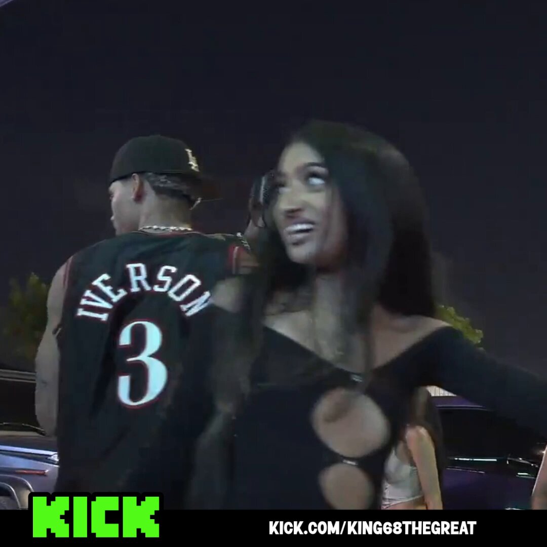 These 2 girls were HOOKED on King68 the second he walked up and invited them to his Memorial Day pool BBQ making bagging a girl look way too EASY 😳👀 "I want to take your number." "Monday we're doing a pool barbecue, y'all should come... I'll text you."