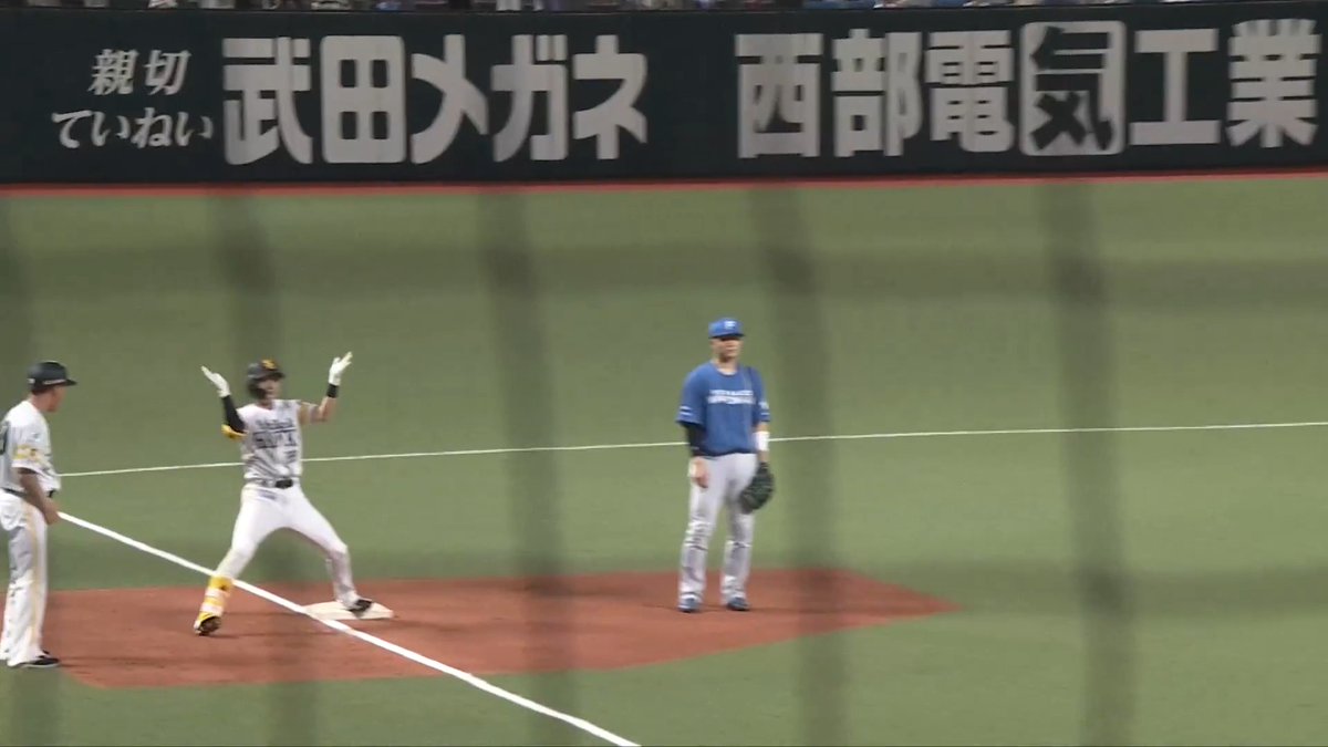あっという間に追いついた！👏 鷹の逆襲！✨ 福岡ソフトバンク 周東佑京 選手の走者一掃タイムリー3ベースヒットで同点に追いつく！🔥💪 👇日本生命セ・パ交流戦見るならパテレ！