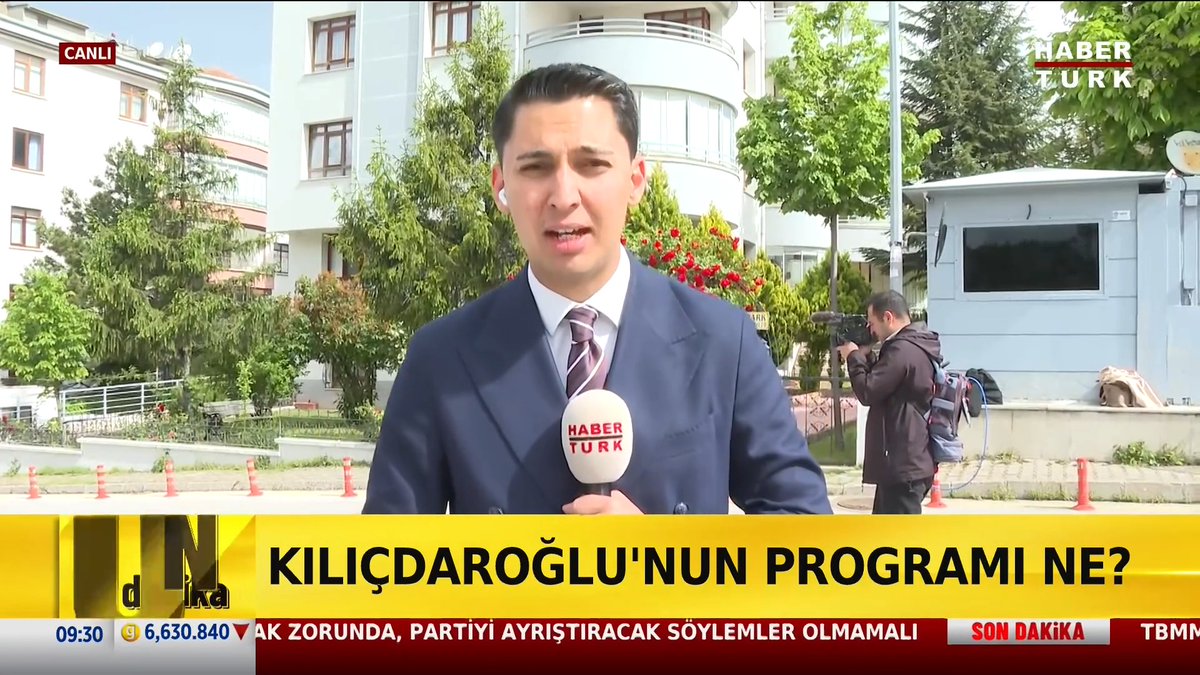 Kemal Kılıçdaroğlu'nun evine çıkan sokaklar çevik kuvvet ekipleri tarafından kapatıldı.