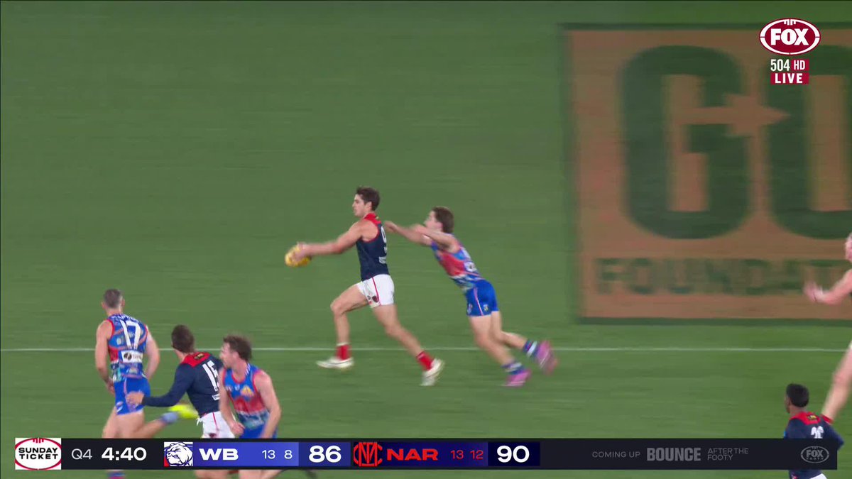 "COULD BE A GAME WINNER!" Rhylee West's rundown chase, setup the Dogs winning goal 🔥 📺 Watch #AFLDogsDees on Ch.504 or stream on Kayo: ✍️ BLOG 🔢 MATCH CENTRE