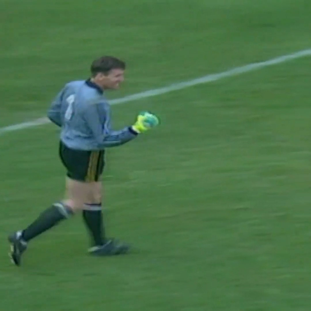 Wishing the Big man from Donegal a very happy 66th Birthday 💚🧤