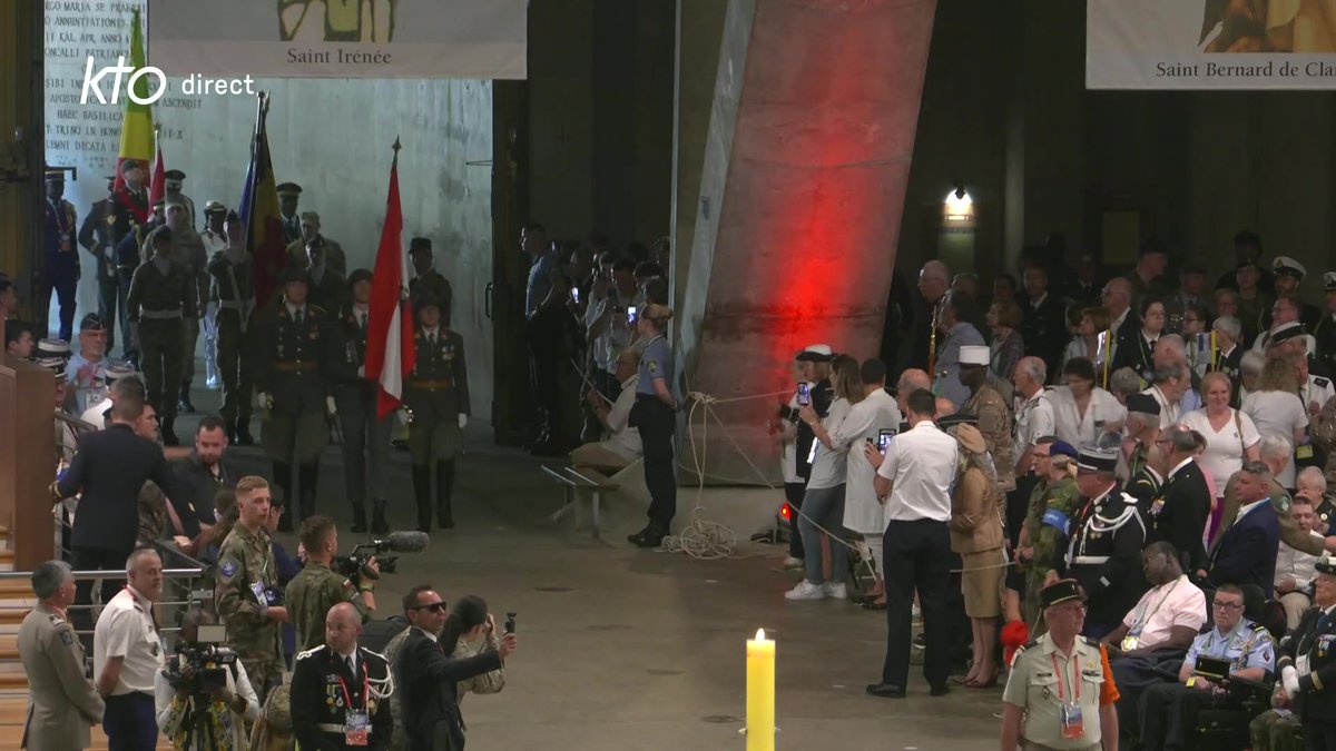 ⛪🪖 𝗙𝗟𝗔𝗦𝗛 — La messe internationale du Pèlerinage Militaire, célébrée ce matin dans la basilique Saint-Pie-X à Lourdes, a réuni près de 15 000 militaires venus de 41 nations.