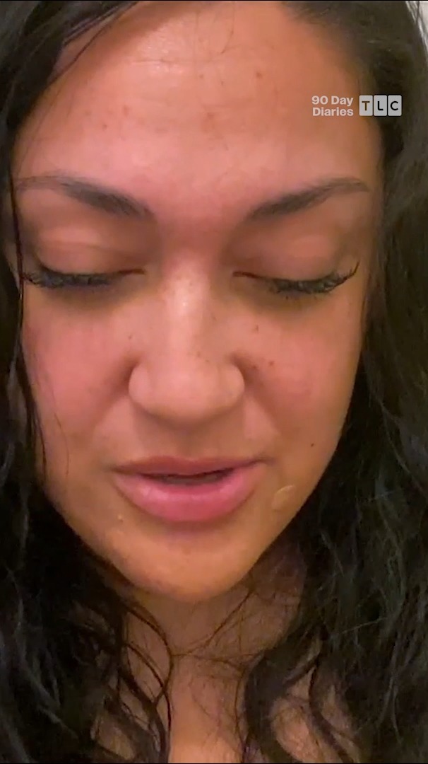 Kalani is suspicious when her boyfriend repeatedly goes missing in the middle of the night 🤨 New #90DayDiaries Tonight at 10P. #90DayFiance