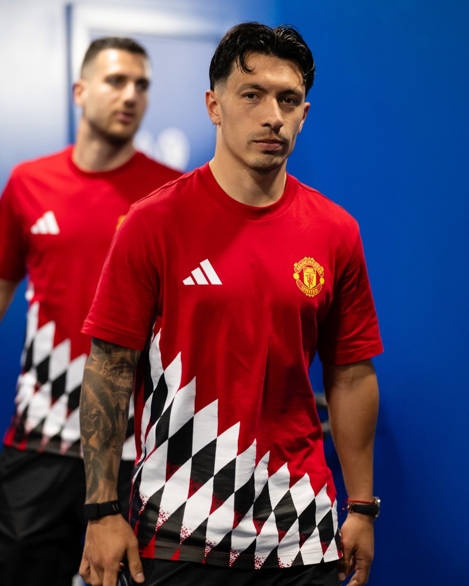 🚶♂️ Coming through. Get the summer look with our Stadium Pack ♦️⬇️