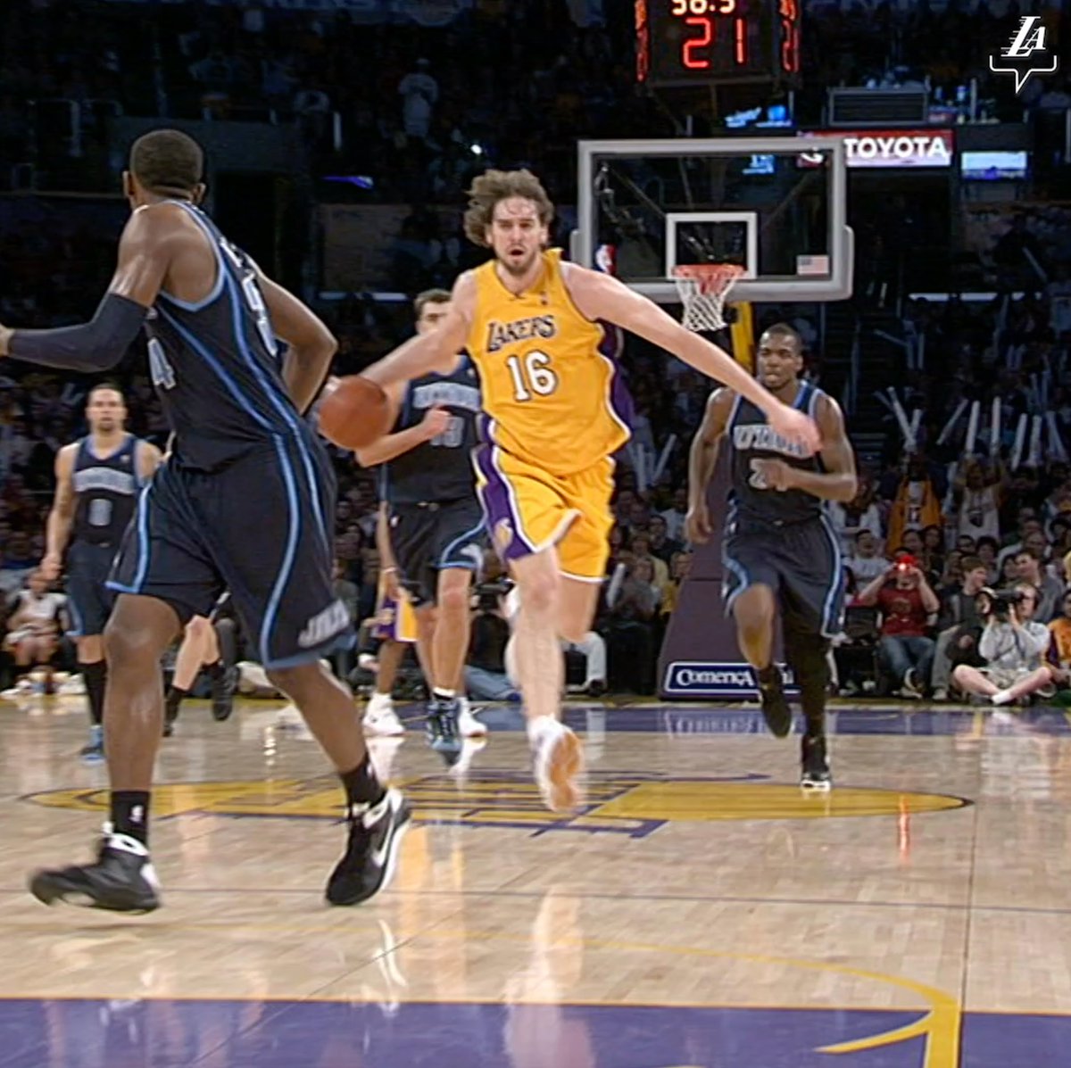 Name an NBA great who would DOMINANT today’s game I’ll start:
