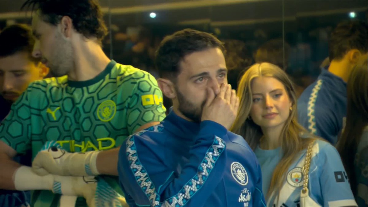 An emotional Bernardo Silva ahead of his final game for Manchester City 🥺