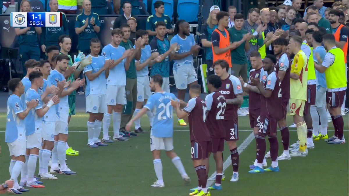 Pep Guardiola is in tears and Villa provide a guard of honour as Bernardo Silva leaves the pitch for the last time as a Man City player… Absolutely brilliant stuff 👏❤️