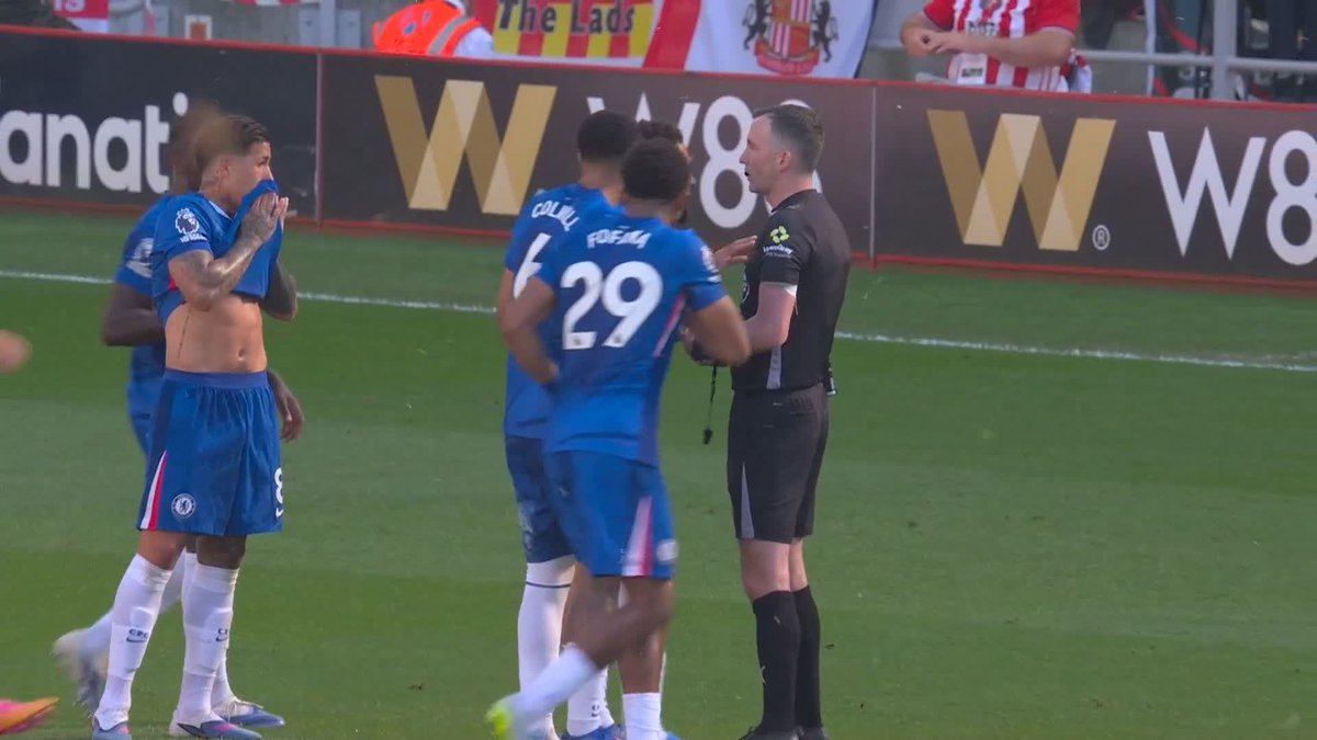 "Chelsea's final day takes a turn for the worst" Chelsea are down to 10 players after Fofana receives a second yellow 🟥