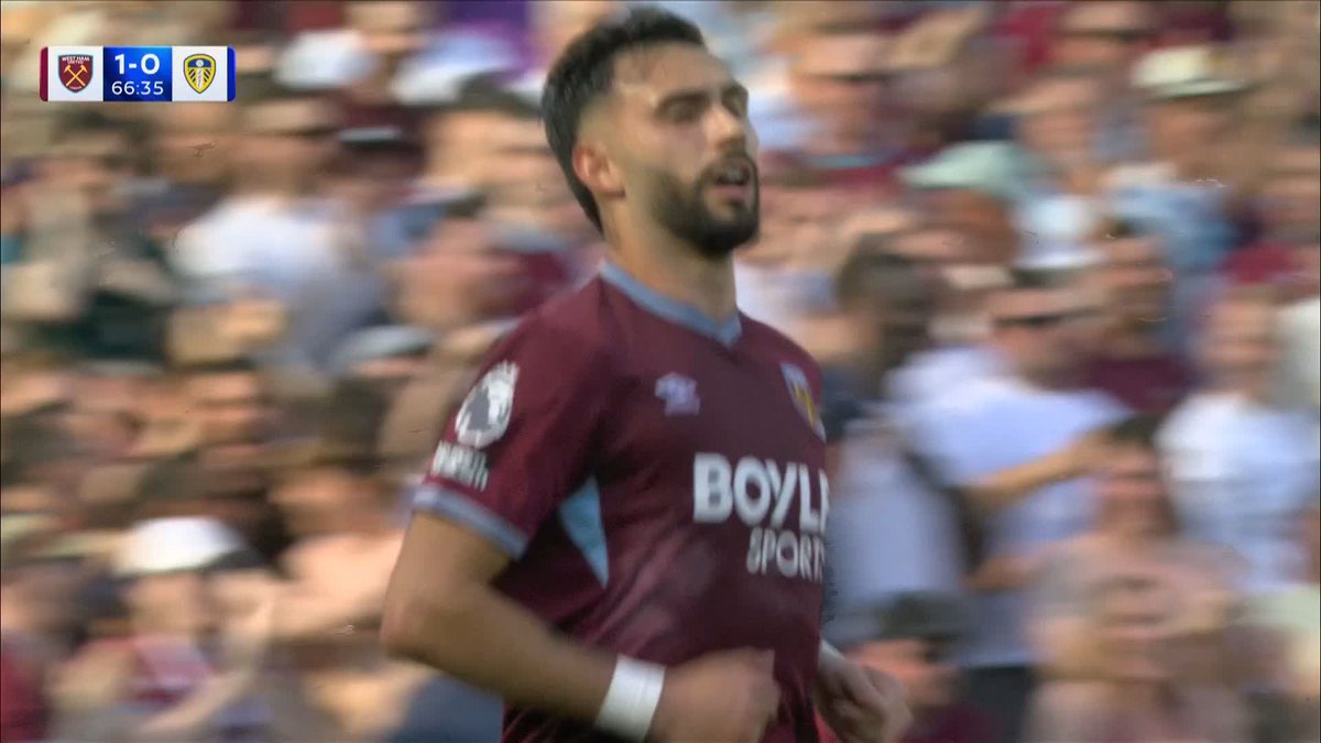 Castellanos with a vital goal for the Hammers! 😮
