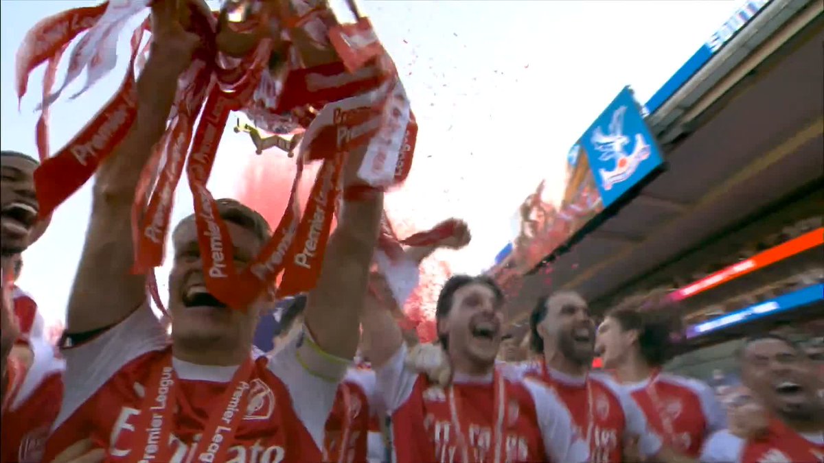 Your 2025/26 Premier League champions... ARSENAL! 🏆🔴